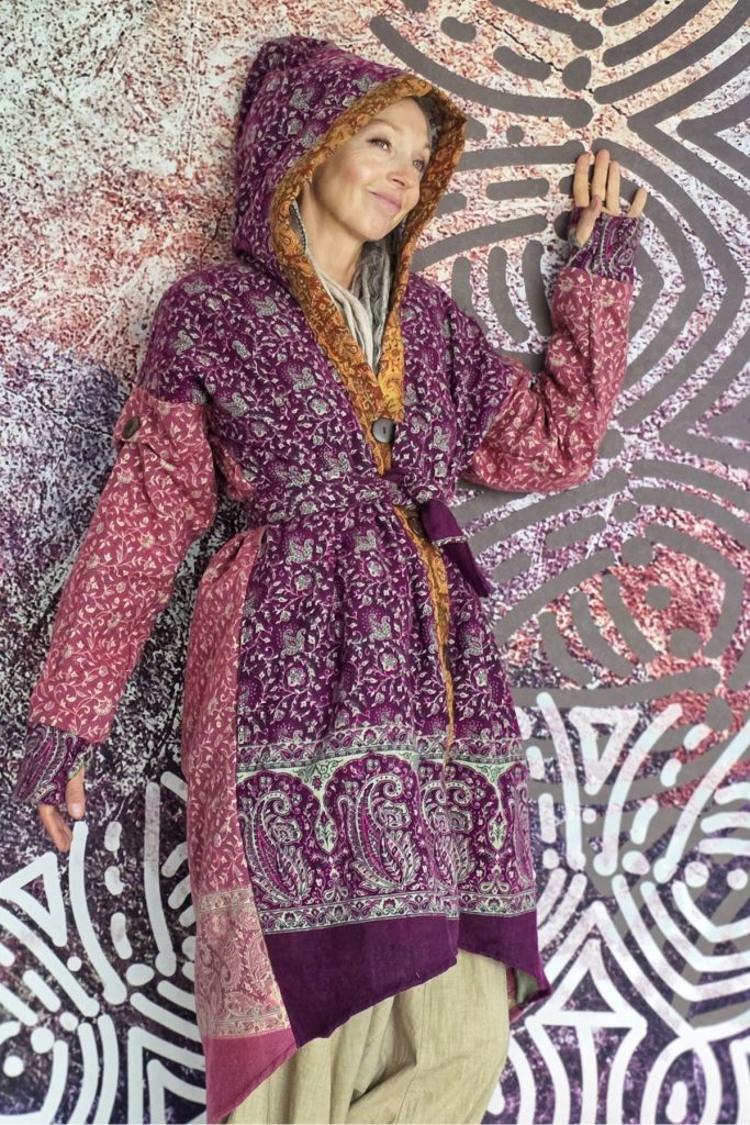 Płaszcz boho z kapturem – orientalny patchwork [kolor 8]
