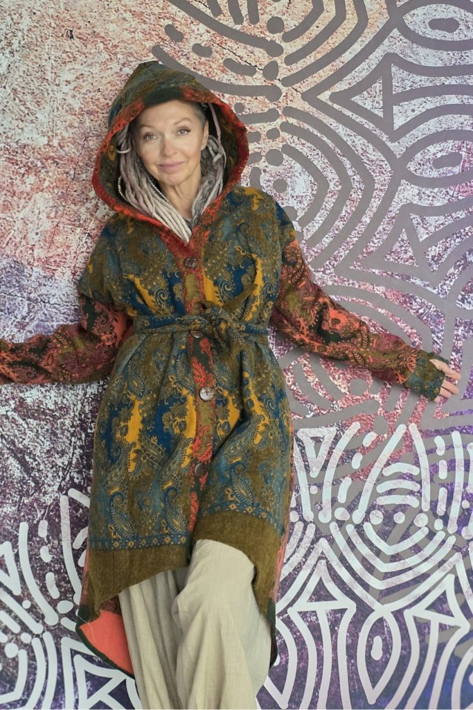 Płaszcz boho z kapturem – orientalny patchwork [kolor 6]