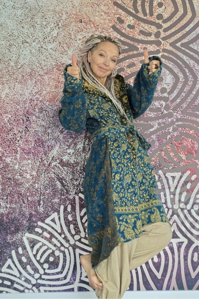 Płaszcz boho z kapturem – orientalny patchwork [kolor 3]