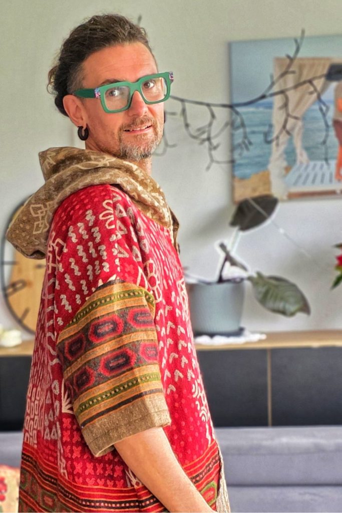 Bluza etniczna z kapturem [kolor 6]